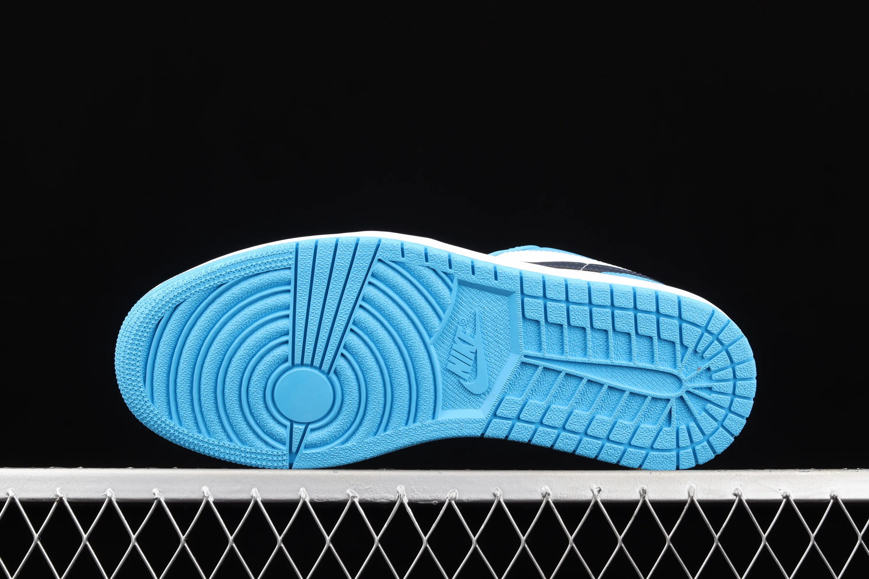 All categories Air Jordan Jordan series basketball shoes Air Jordan 1 Low G version pure original Air Jordan 1 Low AJ1 Joe 1 North Carolina blue low-top cultural and leisure sports sneakers 553558-144
